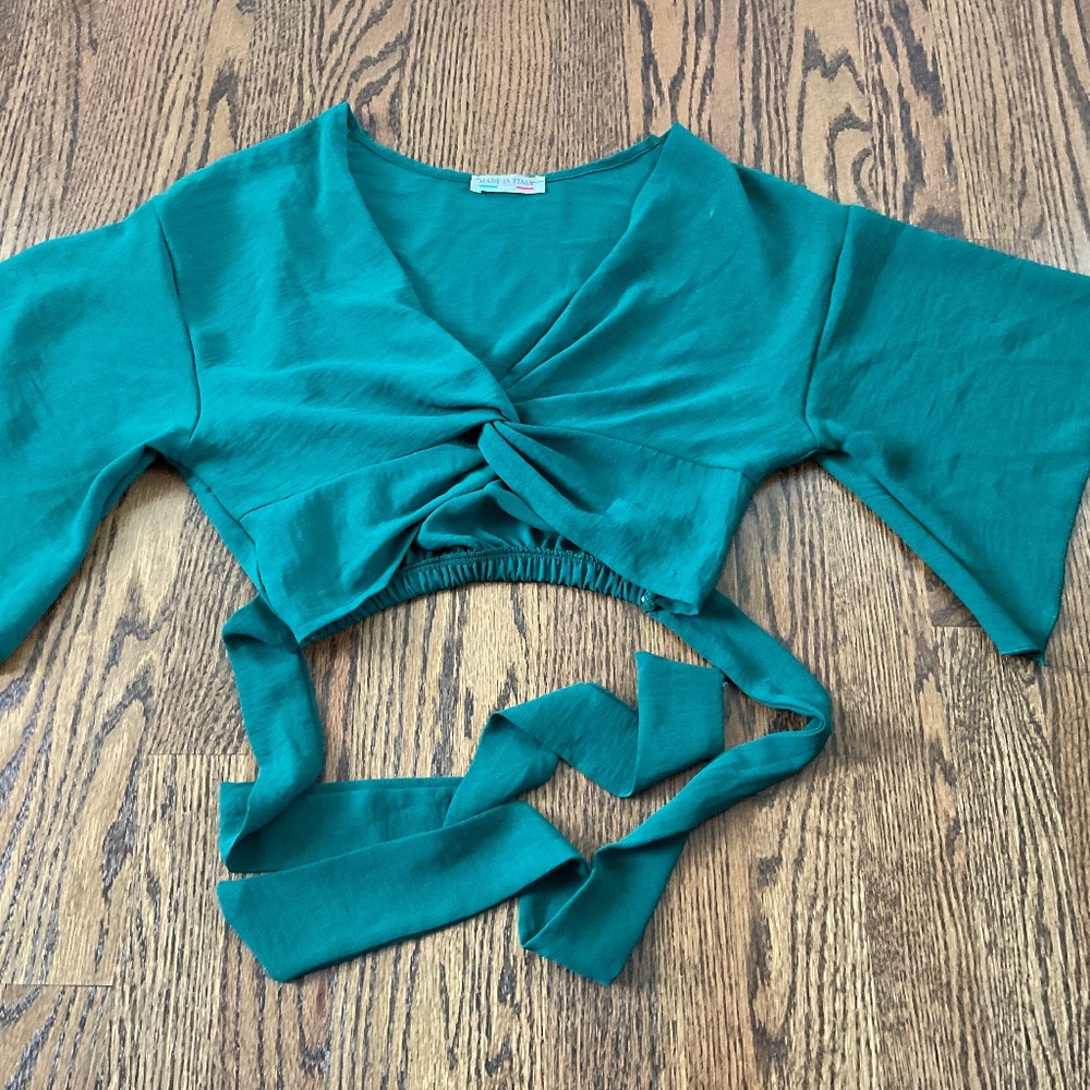 Made in Italy cropped tie-front blouse in forest green, size S